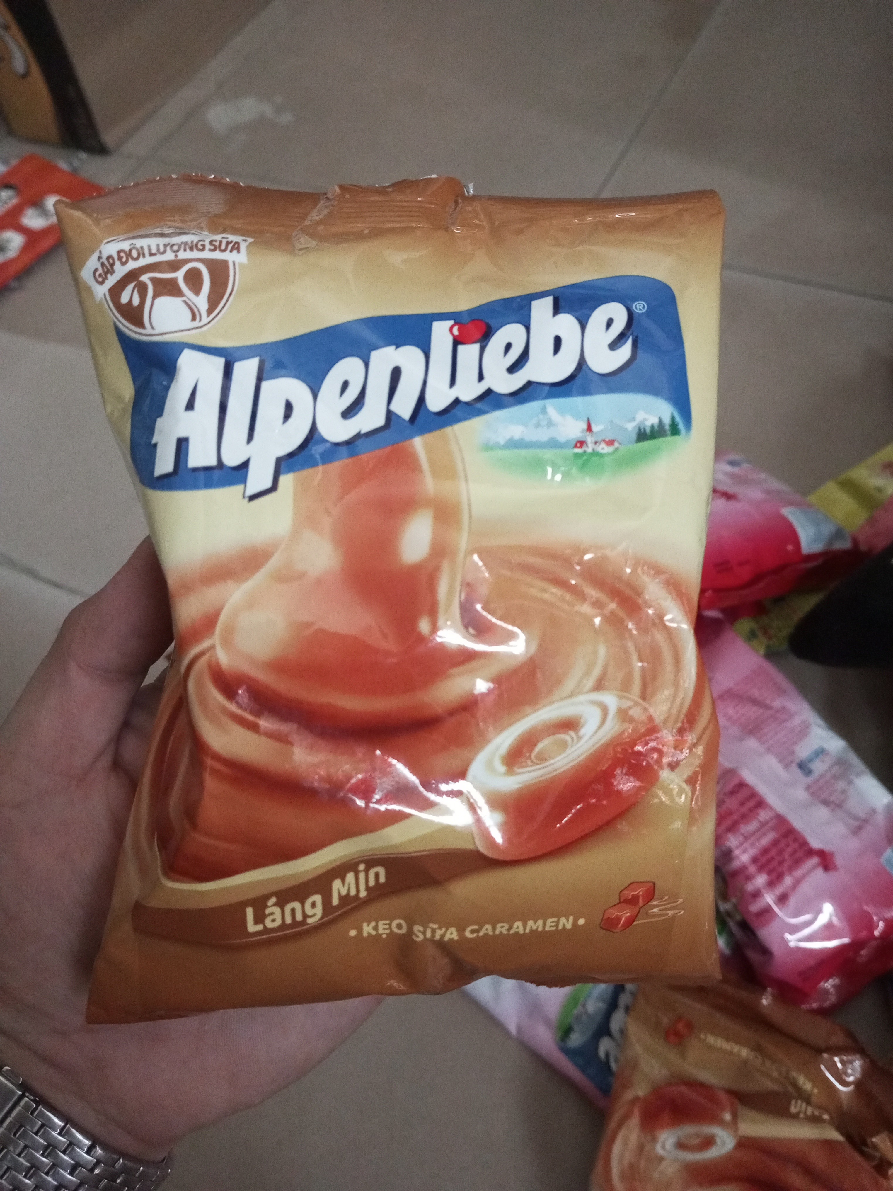 Kẹo Sữa Alpenliebe láng mịn 115g