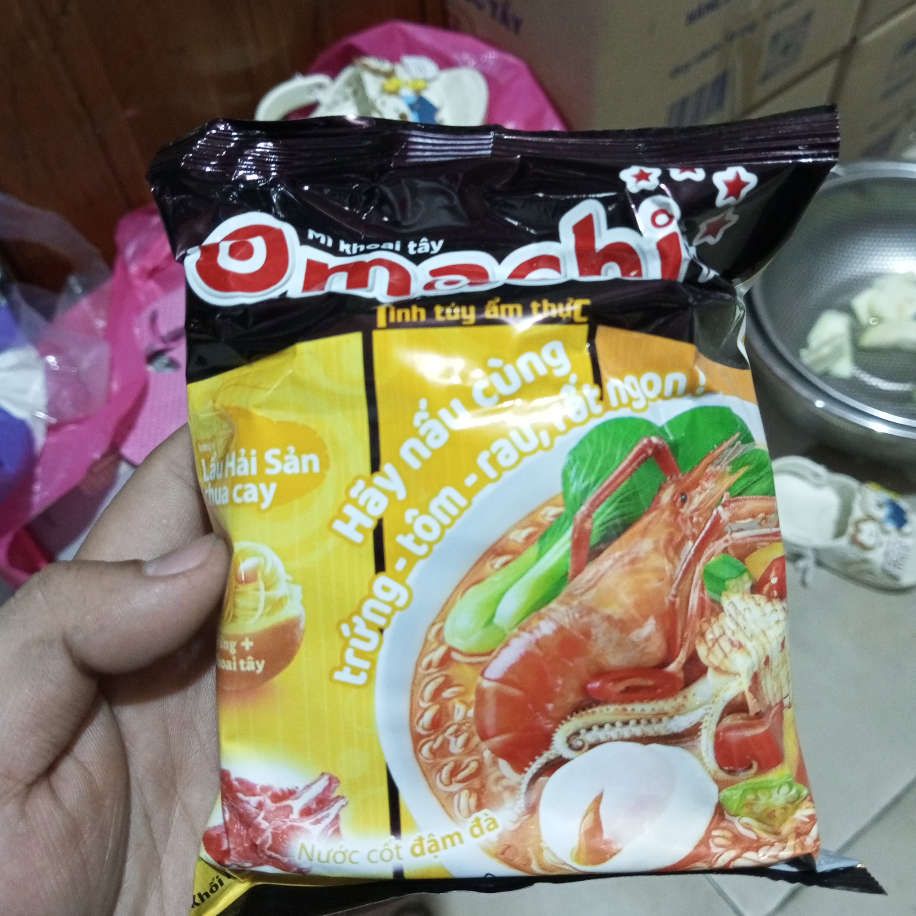 Mì gói Omachi lẩu hải sản chua cay 82g