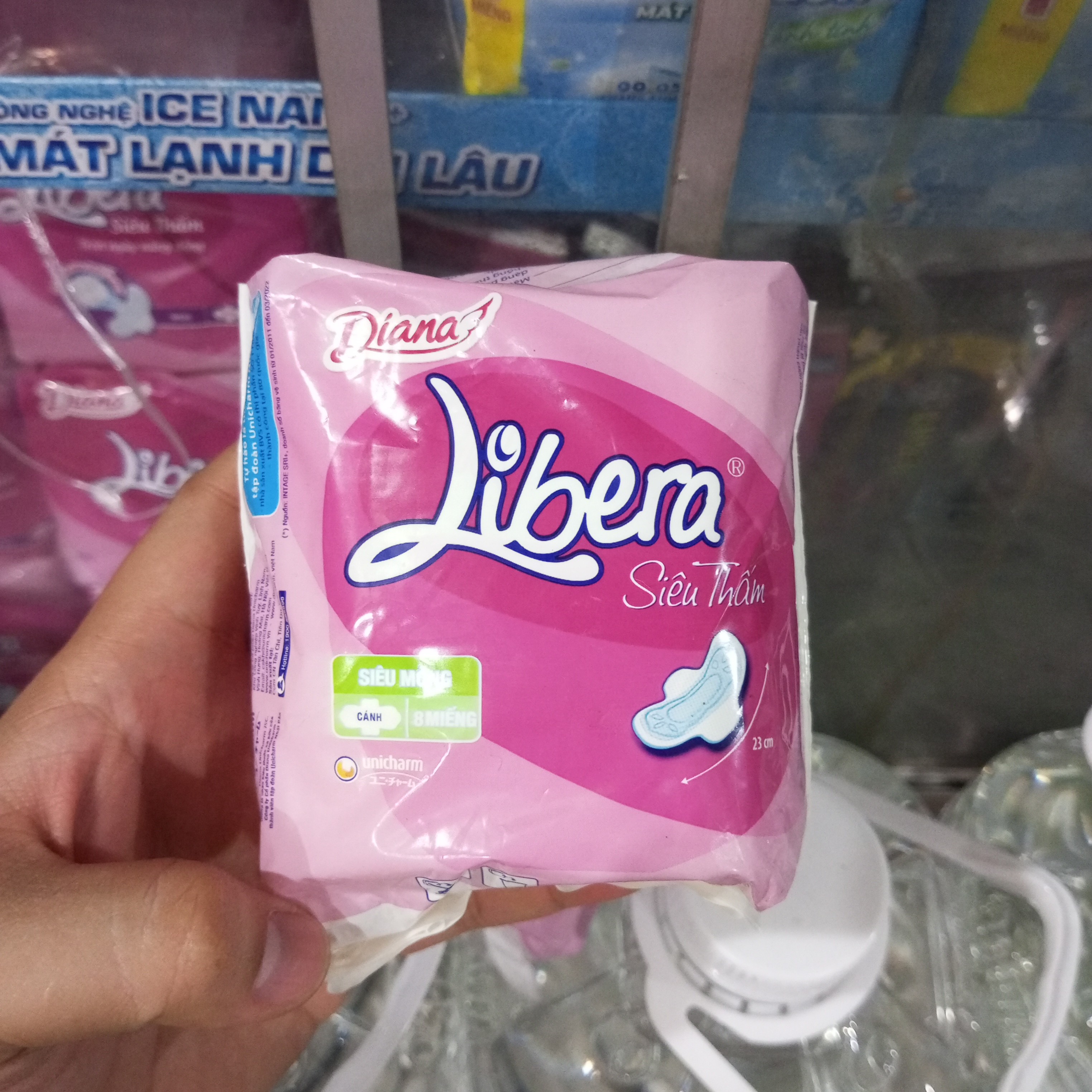 Diana libera mỏng cánh 8 miếng