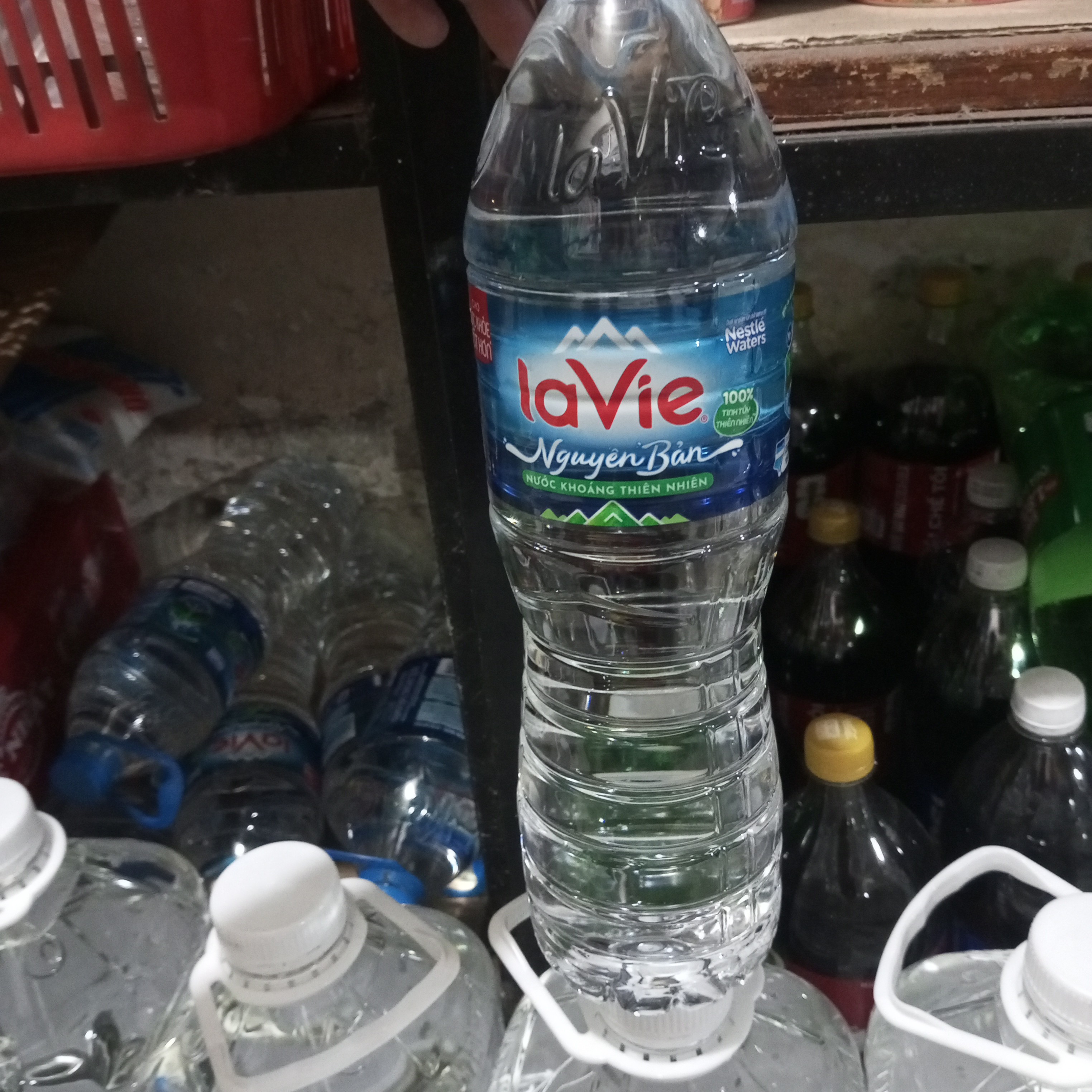 Nước Suối Lavie 1L5