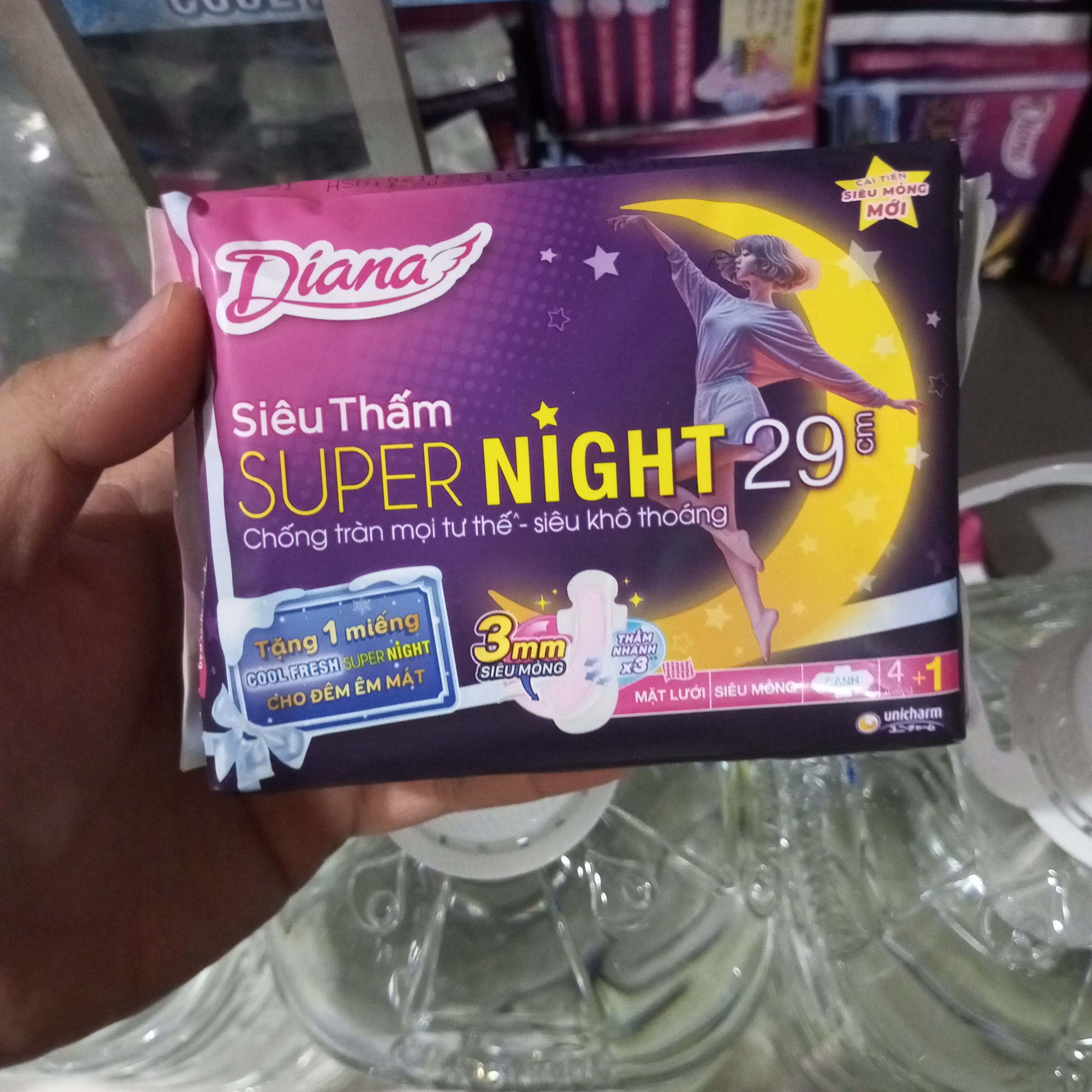 Diana siêu thấm ban đêm 28cm 4 miếng