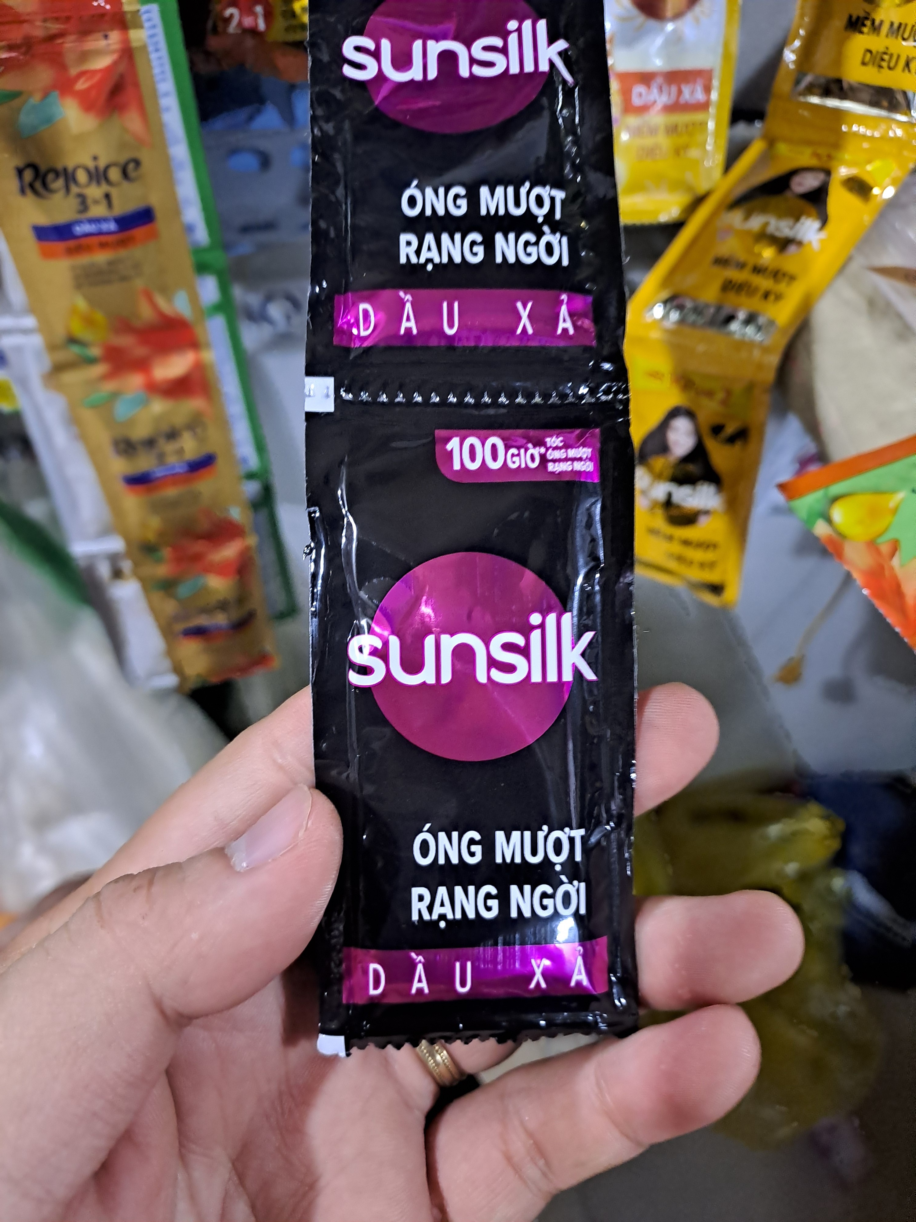 Dây xả sunsilk đen óng mượt