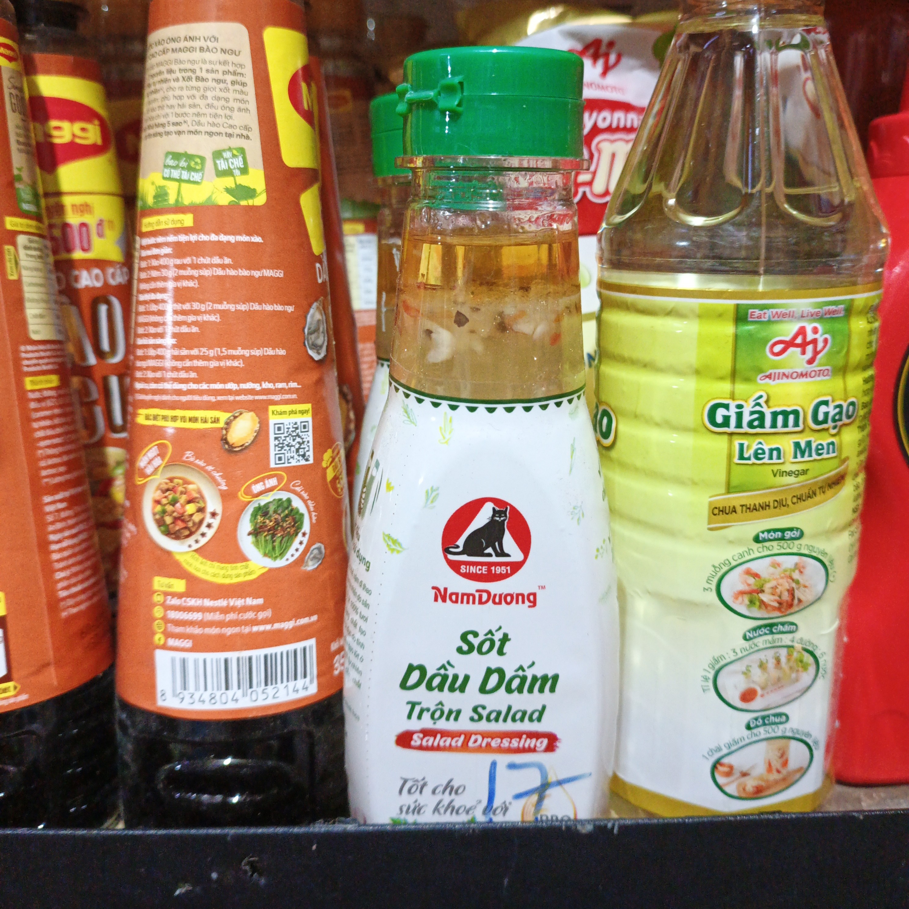 Sốt dầu dấm trộn Salad Nam Dương 250g