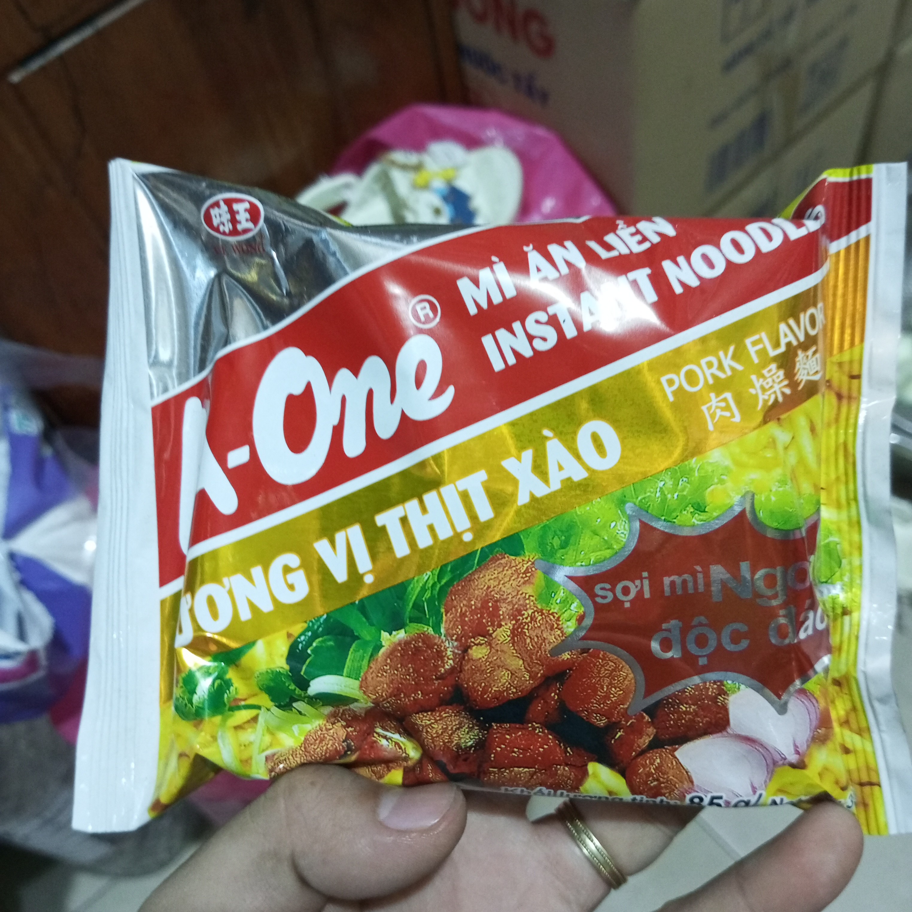 Mì A-one hương vị thịt xào gói 85g