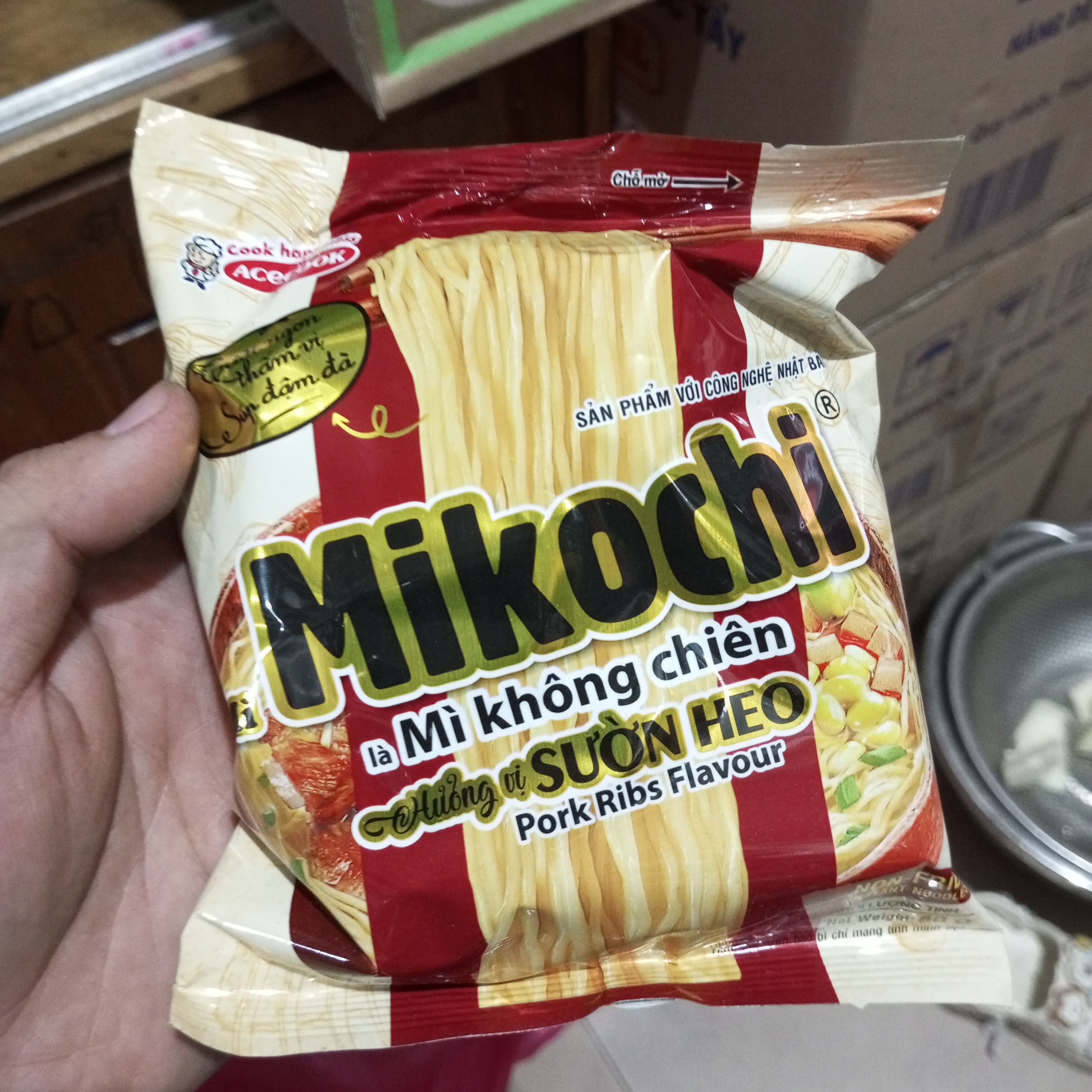 Mì Mikochi Mì không chiên vị sườn heo gói 80g