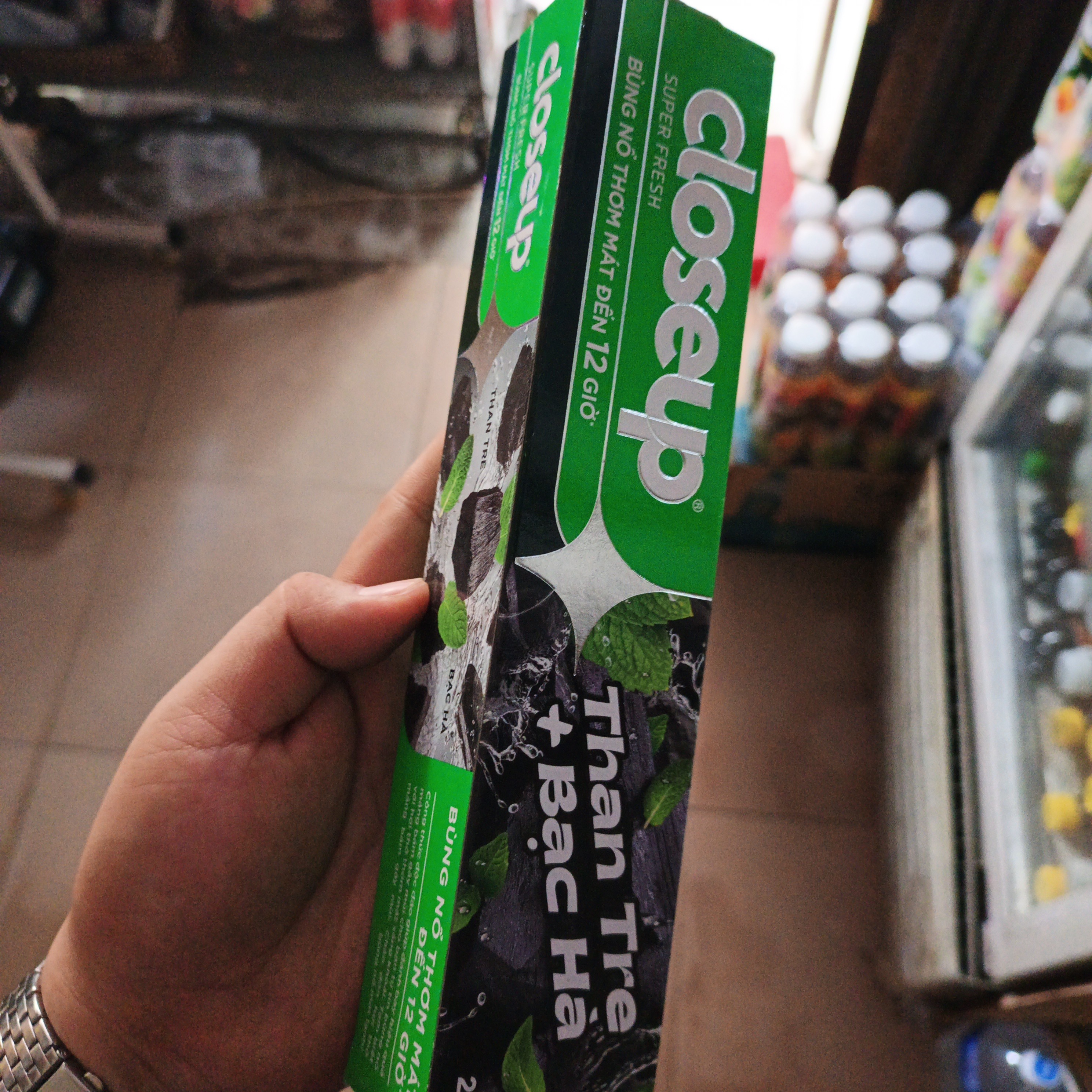 Closeup Than tre bạc hà 230g