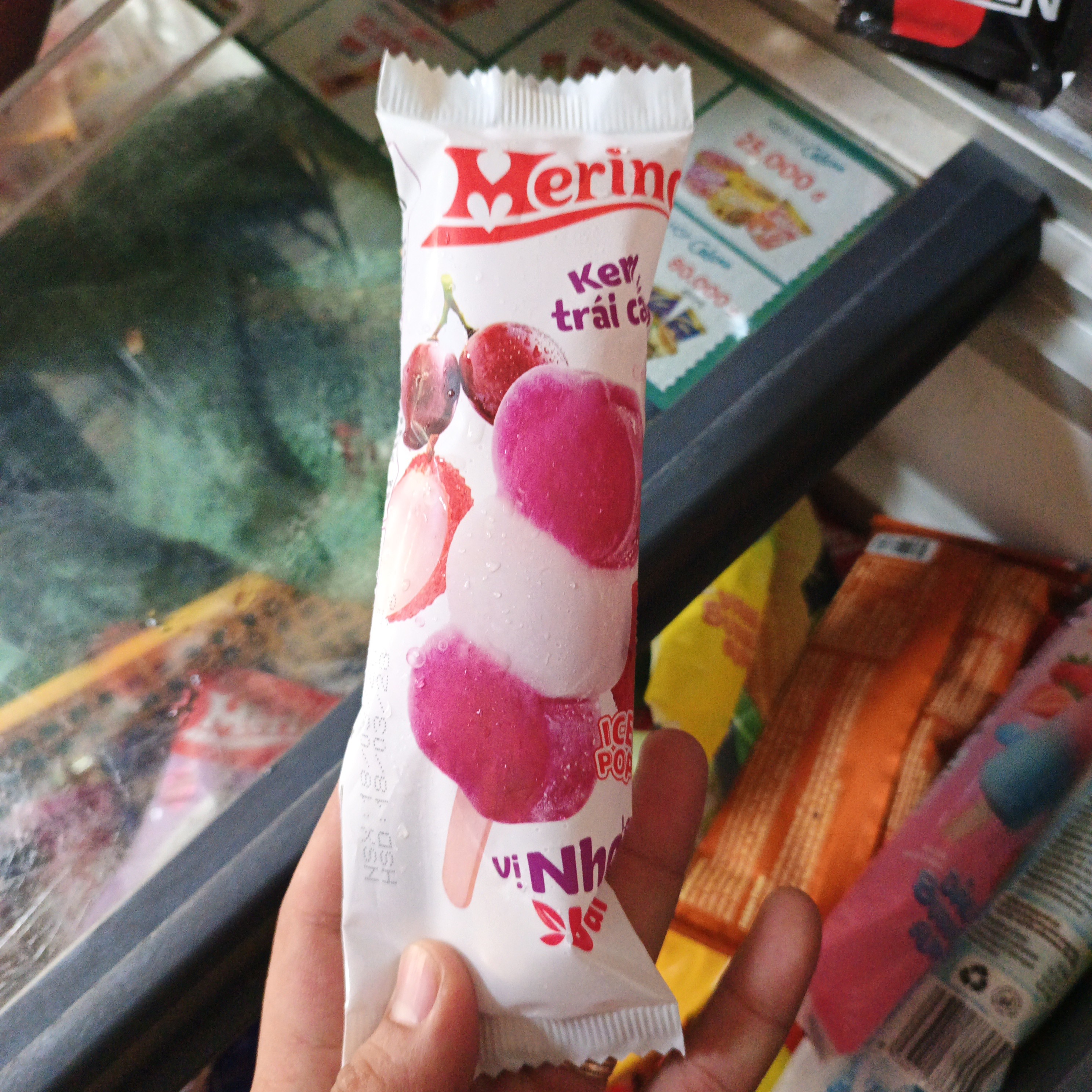 Kem Merino trái cây Nho - Vải