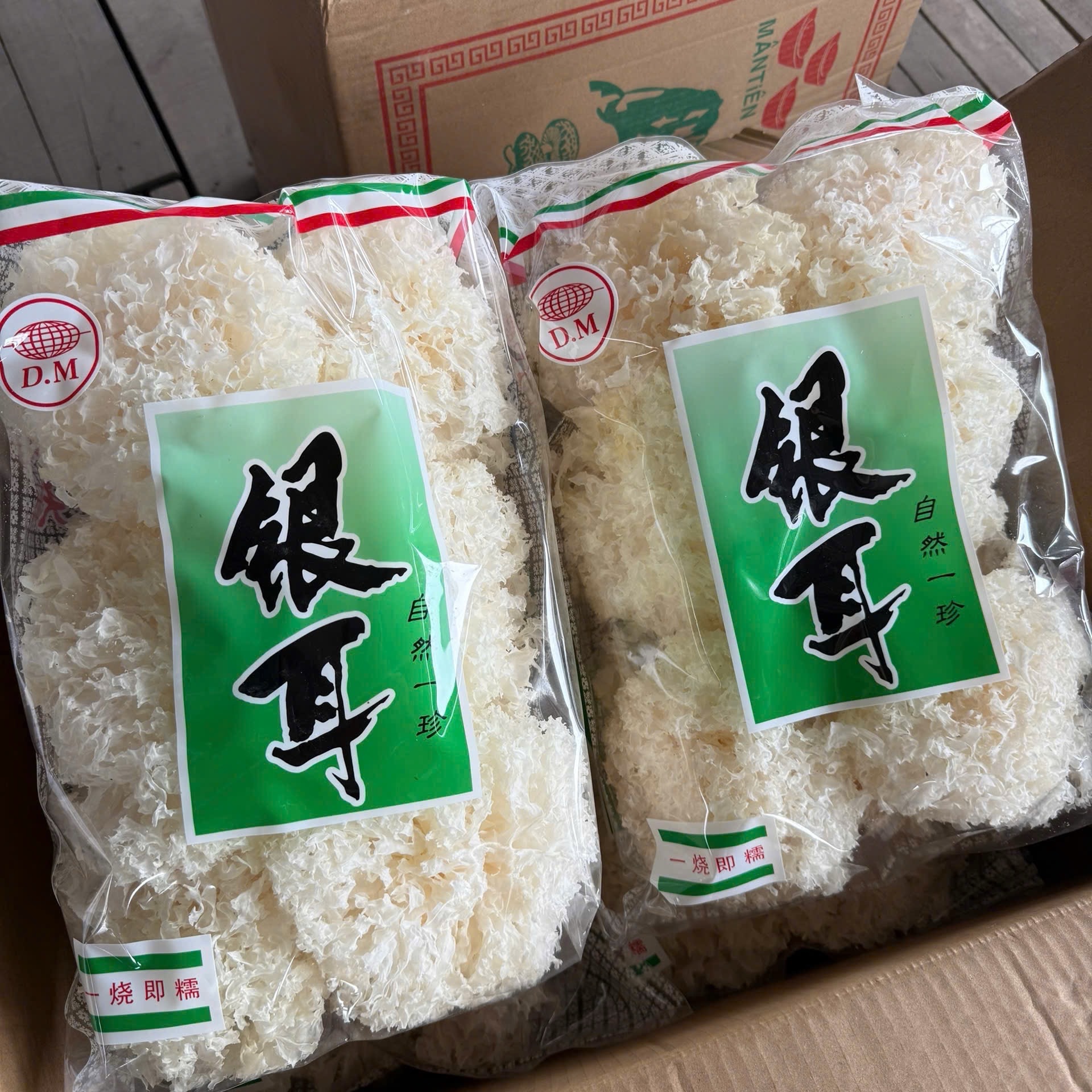 NẤM TUYẾT KHÔ